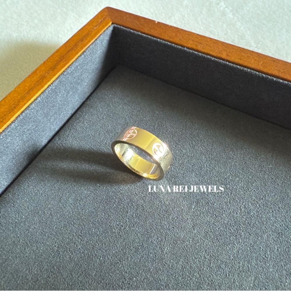 18K Pure Gold Band Ring